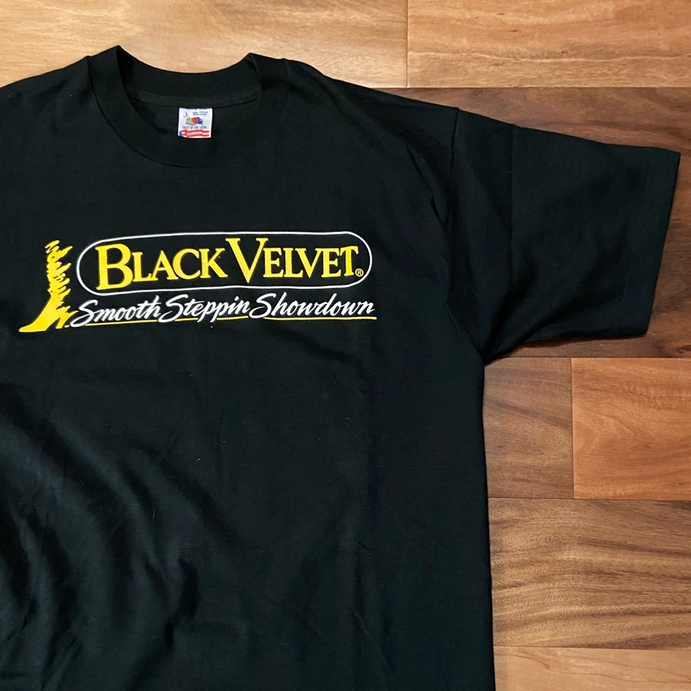 1996 Vintage Black Velvet Whiskey T Single Stitch